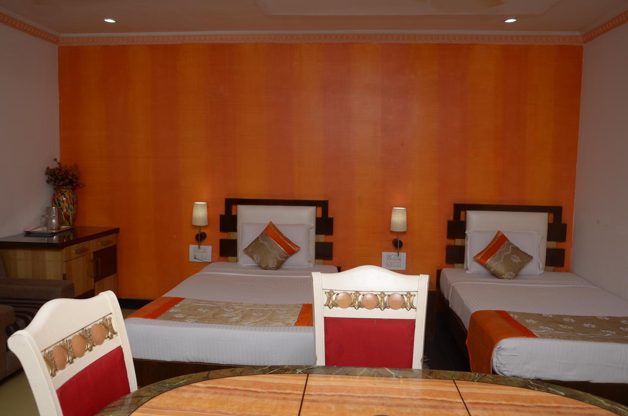Hotel Rahul Deluxe Nagpur Bagian luar foto