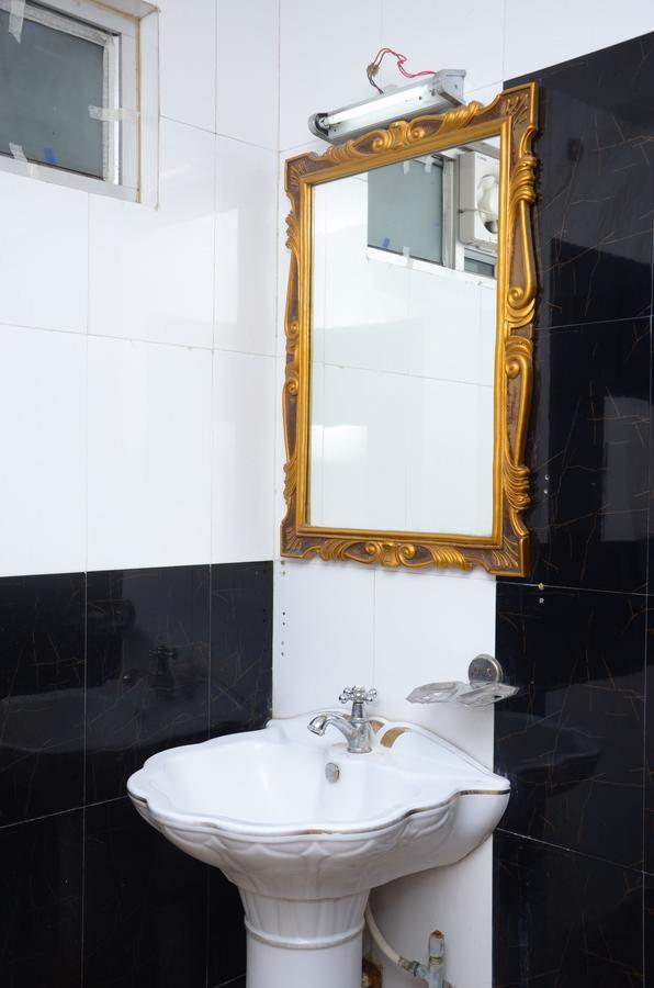 Hotel Rahul Deluxe Nagpur Bagian luar foto